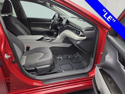 Used 2024 Toyota Camry LE image 12