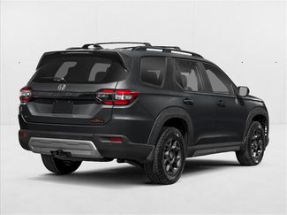 New 2025 Honda Pilot TrailSport video 2
