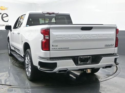 Used 2023 Chevrolet Silverado 1500 High Country w/ High Country Premium Package AWD/4WD image 34