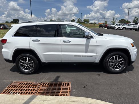 Used 2021 Jeep Grand Cherokee Limited RWD image 9