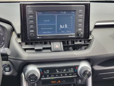 Used 2022 Toyota RAV4 XLE FWD image 11