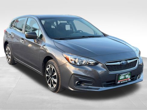 Used 2019 Subaru Impreza 2.0i image 3