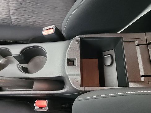 Used 2014 Nissan Sentra SV FWD image 33
