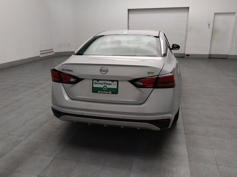 Used 2024 Nissan Altima 2.5 SV image 7