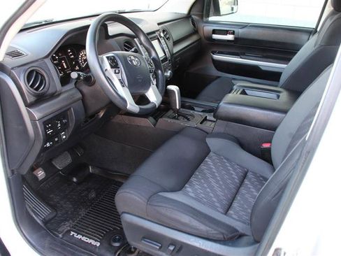 Used 2018 Toyota Tundra SR5 w/ SR5 Upgrade Package image 11