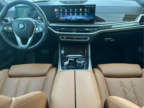 Used 2024 BMW X5 xDrive40i w/ Premium Package image 17