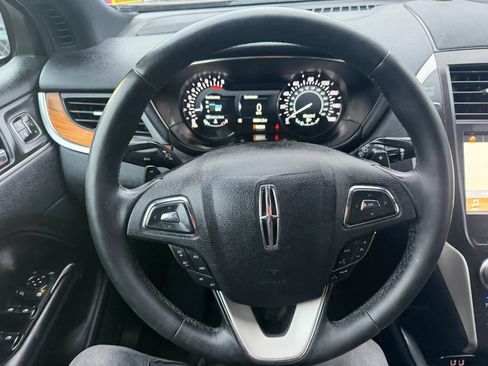 Used 2019 Lincoln MKC Reserve w/ MKC Climate Package image 12