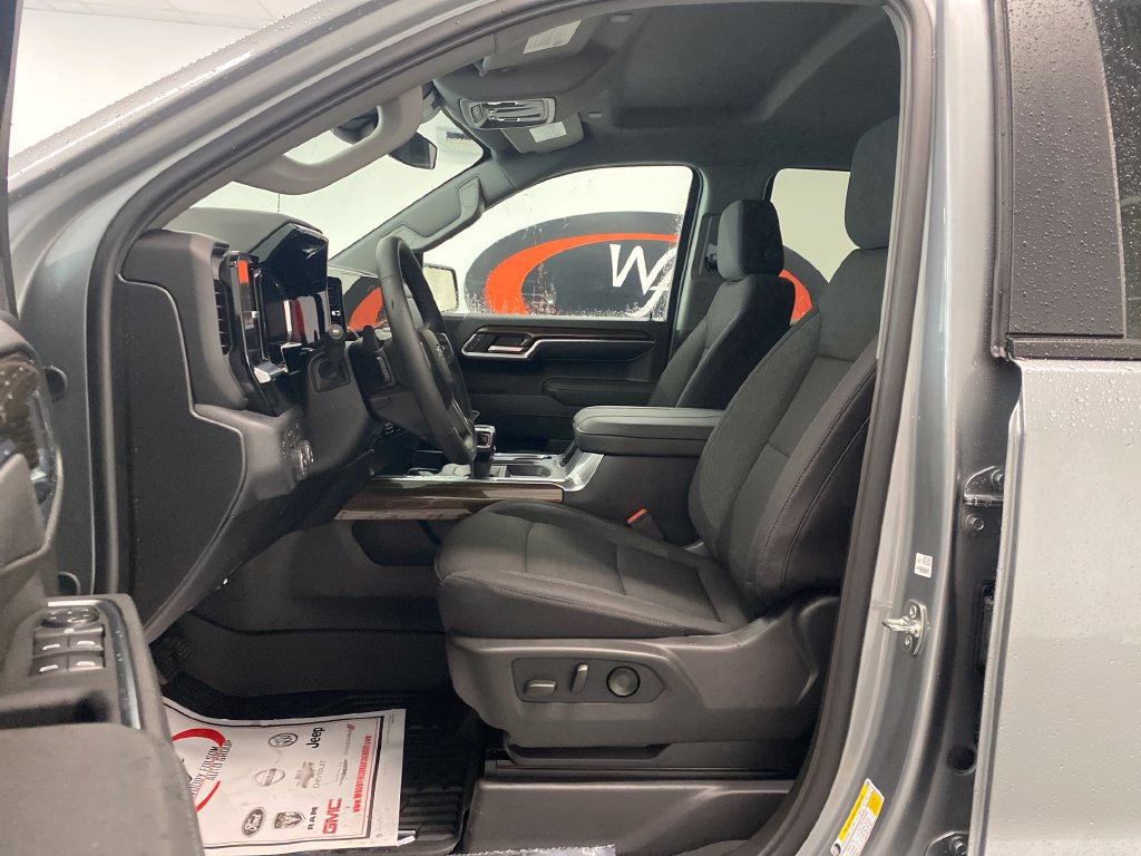 New 2026 Chevrolet Silverado 1500 RST AWD/4WD image 12