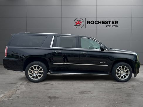 Used 2018 GMC Yukon XL Denali AWD/4WD image 6
