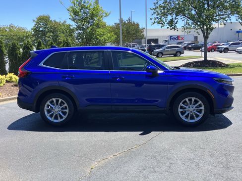 Used 2024 Honda CR-V EX-L image 11