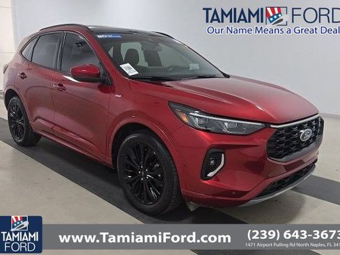 Used 2023 Ford Escape ST-Line Elite w/ Premium Technology Package AWD/4WD image 1