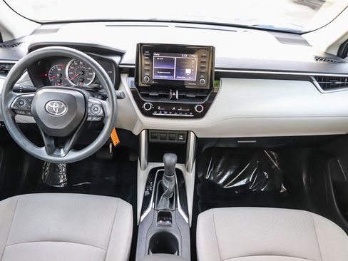 Certified 2022 Toyota Corolla Cross L image 13