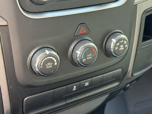 Used 2024 Ford F150 Lariat w/ Equipment Group 502A High AWD/4WD image 7