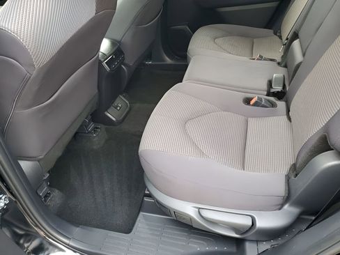 Used 2025 Toyota Highlander Limited image 20