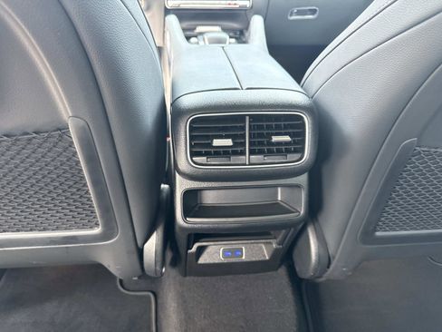 Used 2025 Mercedes-Benz GLE 350 4MATIC image 16