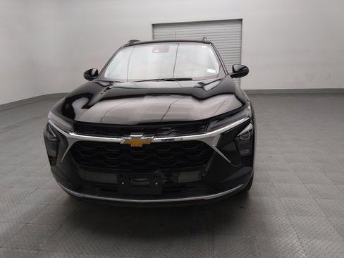 Used 2024 Chevrolet Trax LT w/ Driver Confidence Package FWD image 15