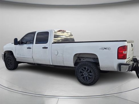 Used 2011 Chevrolet Silverado 2500 W/T image 4