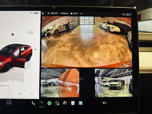 Used 2023 Tesla Model Y AWD image 13