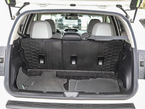 Used 2019 Subaru Crosstrek 2.0i Limited w/ Moonroof Package w/Navigation AWD/4WD image 25