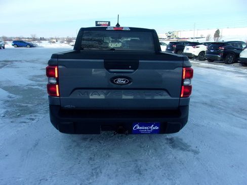 Used 2025 Ford Maverick XLT w/ Black Appearance Package image 4