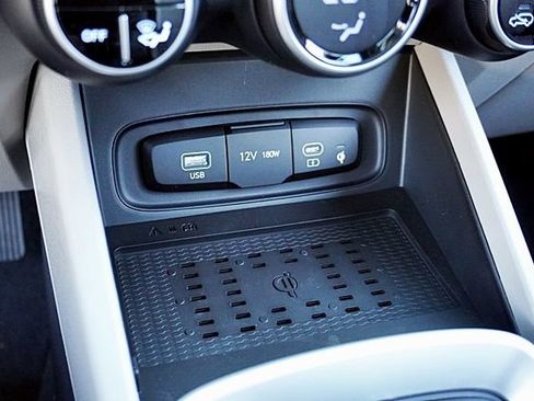 New 2026 Hyundai Venue SEL image 32