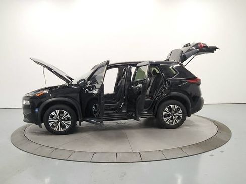 Used 2023 Nissan Rogue SV FWD image 13