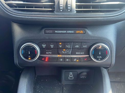 Used 2025 Ford Escape Active w/ Cold Weather Package image 21