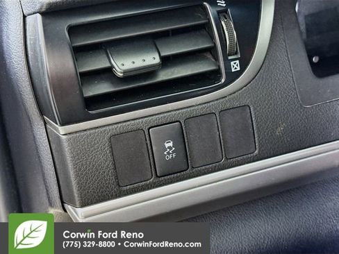 Used 2012 Toyota Camry SE image 10