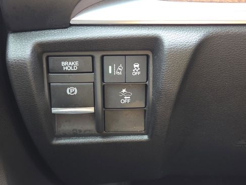 Used 2020 Acura MDX FWD image 31