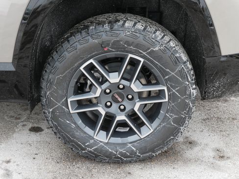 New 2026 GMC Terrain AT4 w/ Technology Package II image 3