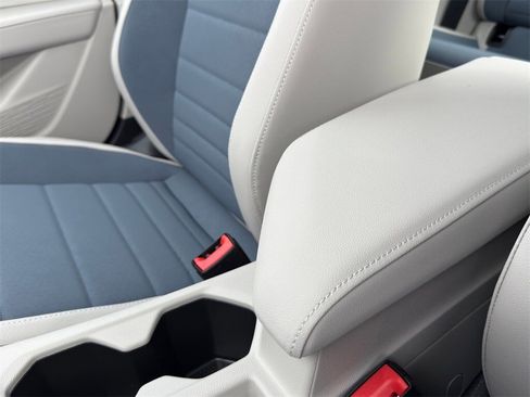 New 2026 Volkswagen Jetta SE image 22