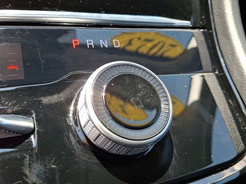 Used 2023 Jeep Grand Cherokee Limited AWD/4WD image 15