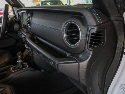Used 2023 Jeep Wrangler Unlimited Rubicon 4xe AWD/4WD image 36