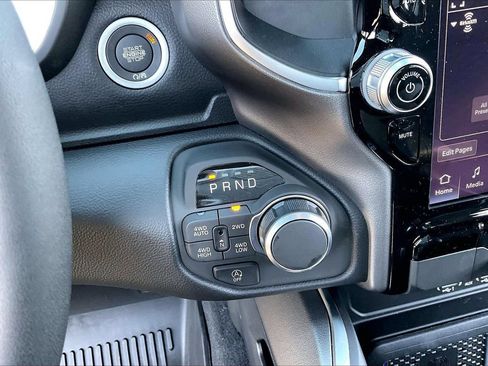 New 2026 RAM 1500 Big Horn AWD/4WD image 31