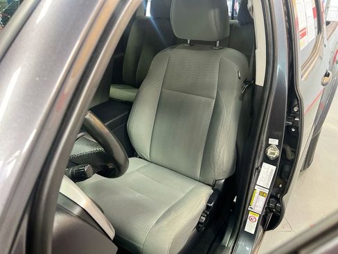 Used 2019 Toyota Tacoma SR5 image 18