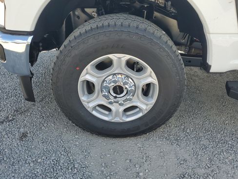 New 2026 Ford F250 XLT w/ XLT Premium Package image 5