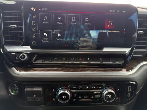 Used 2022 GMC Sierra 1500 Elevation AWD/4WD image 15