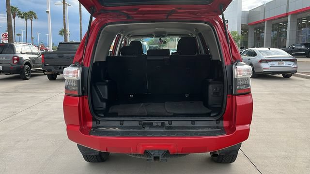 Used 2018 Toyota 4Runner SR5 AWD/4WD image 24
