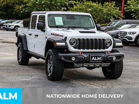 Used 2026 Jeep Gladiator Mojave AWD/4WD image 4