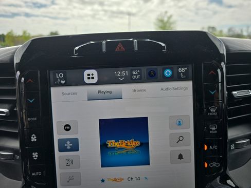 Used 2024 RAM 1500 Laramie image 21