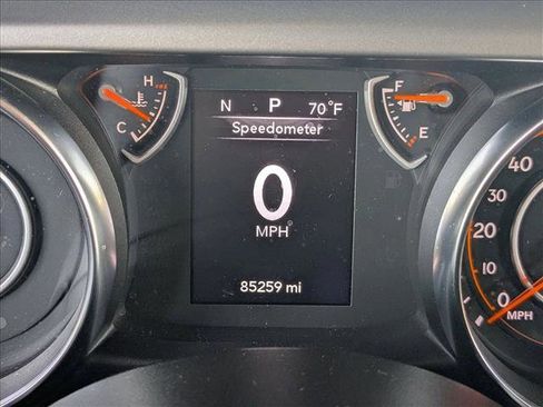 Used 2022 Jeep Gladiator Sport image 11