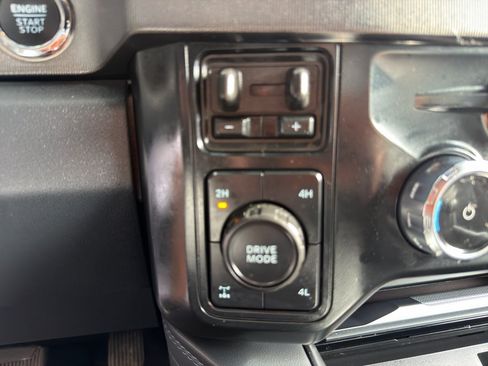 Certified 2026 Ford F250 Platinum w/ FX4 Off-Road Package AWD/4WD image 32