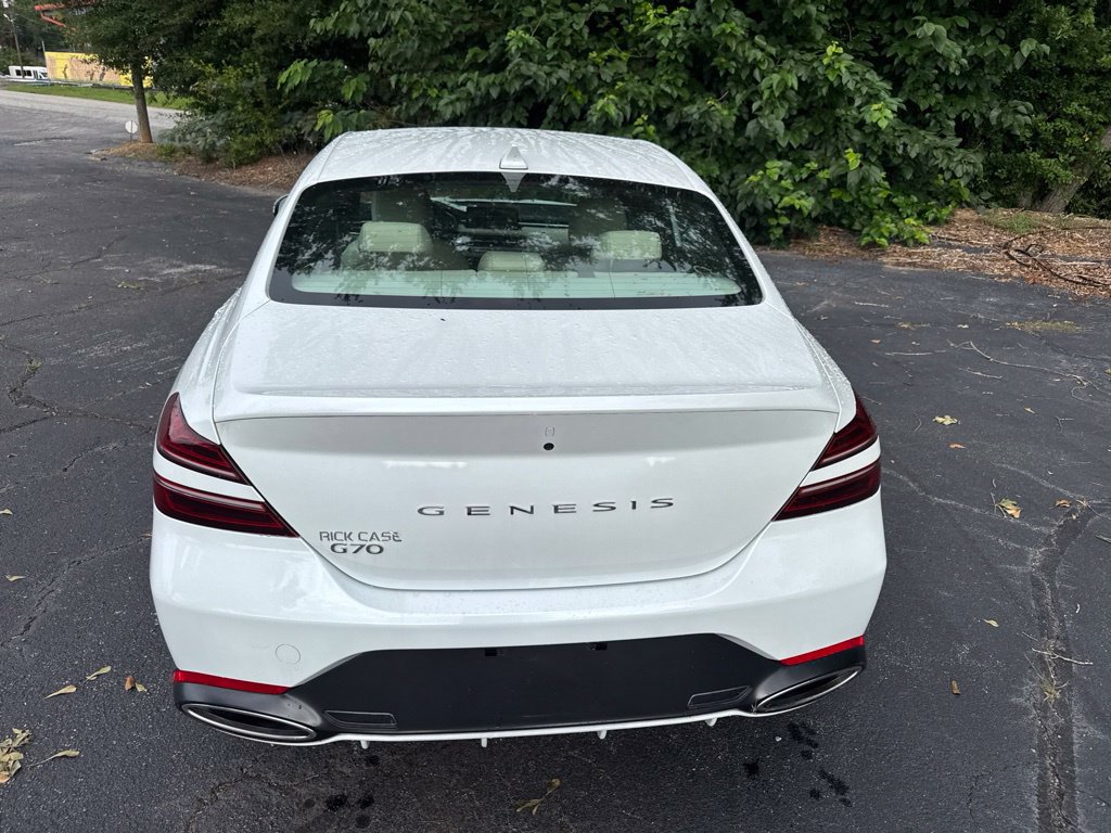 Used 2026 Genesis G70 2.5T RWD image 6