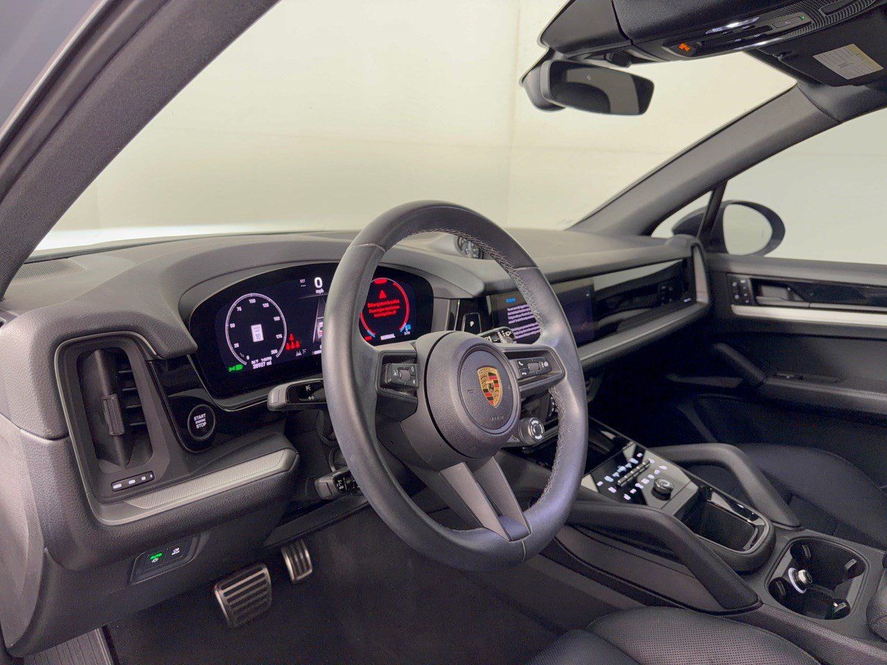 Certified 2024 Porsche Cayenne S AWD/4WD image 4