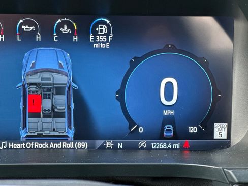 Used 2025 Ford F150 Lariat AWD/4WD image 26