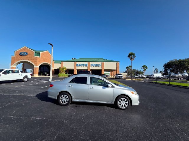Used 2013 Toyota Corolla L FWD image 4