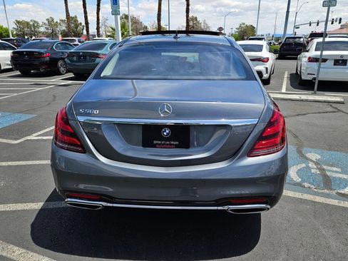 Used 2018 Mercedes-Benz S 560 Sedan image 7