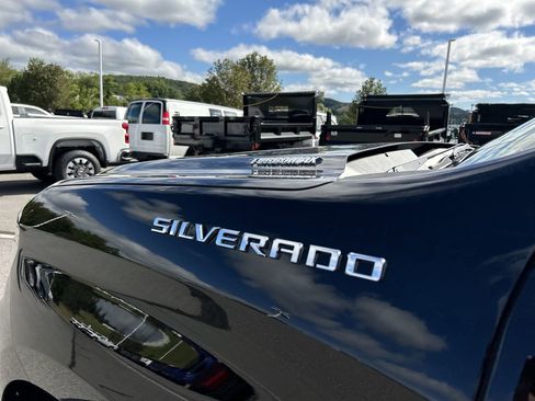 New 2026 Chevrolet Silverado 1500 Custom image 13