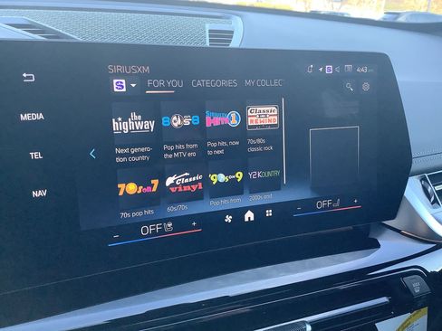 Certified 2025 BMW X1 xDrive28i w/ Premium Package image 24