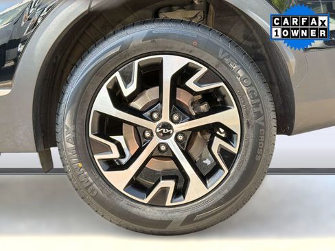Used 2023 Kia Sportage EX AWD/4WD image 12